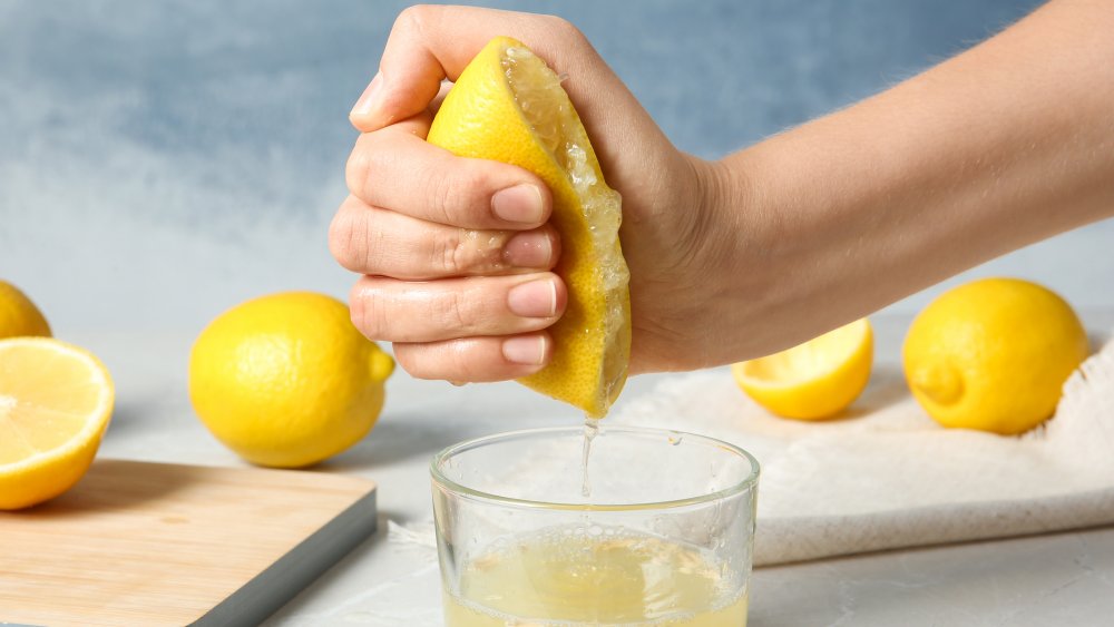 レモンジュースを作るときに犯しがちな大きな間違い