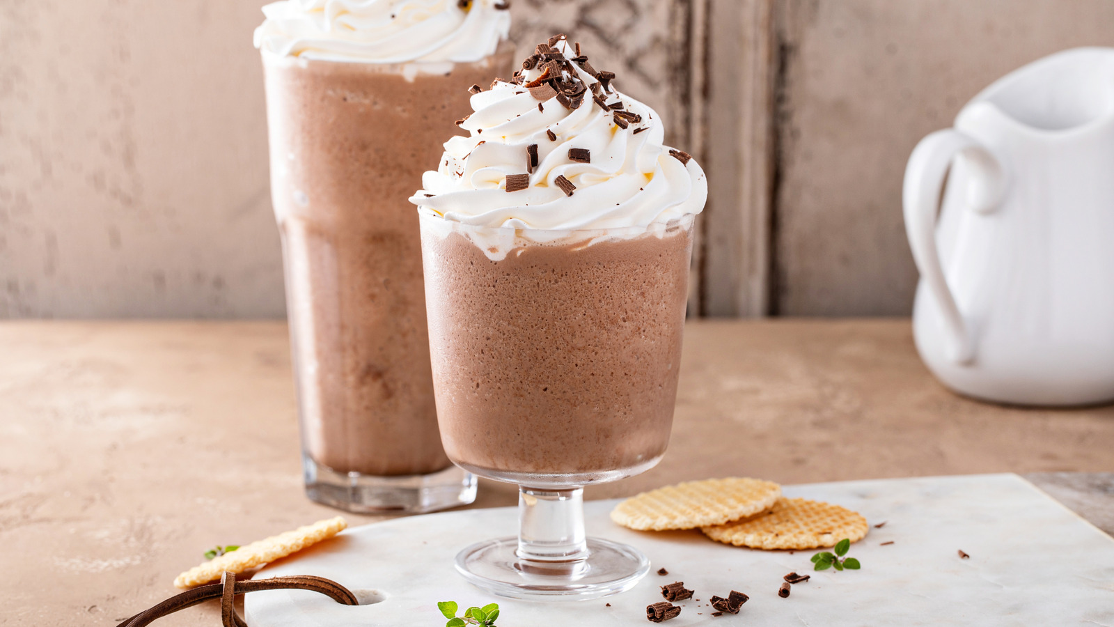 冷凍ホットチョコレートは、ホットドリンクの氷のようなひねりです